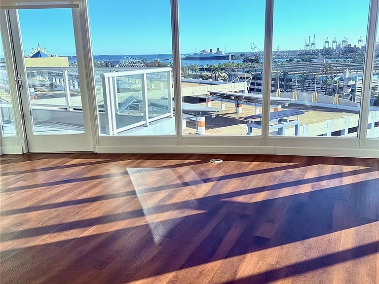 411 W Seaside Way #803 — Photo 3