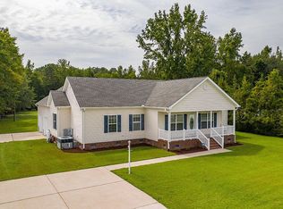 1616 Ivy Rd, Winterville, NC 28590