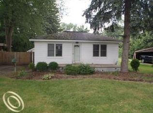 19295 Woodbine St, Detroit, MI 48219