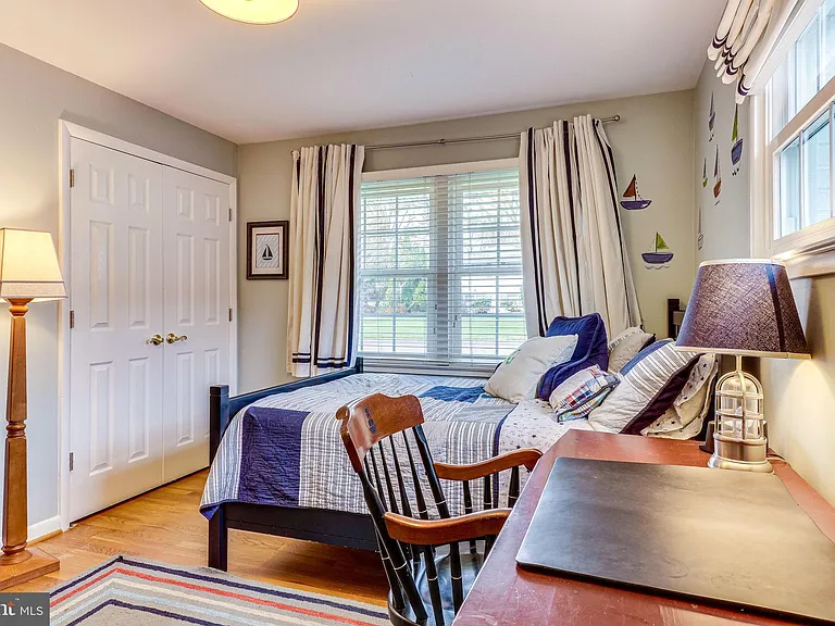 6519 Engel Dr — Photo 41