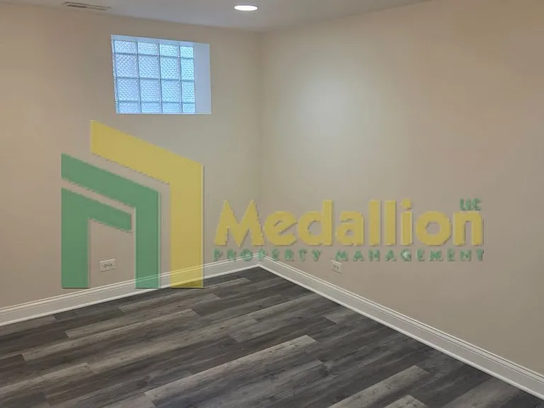 7154 S Francisco Ave — Photo 4