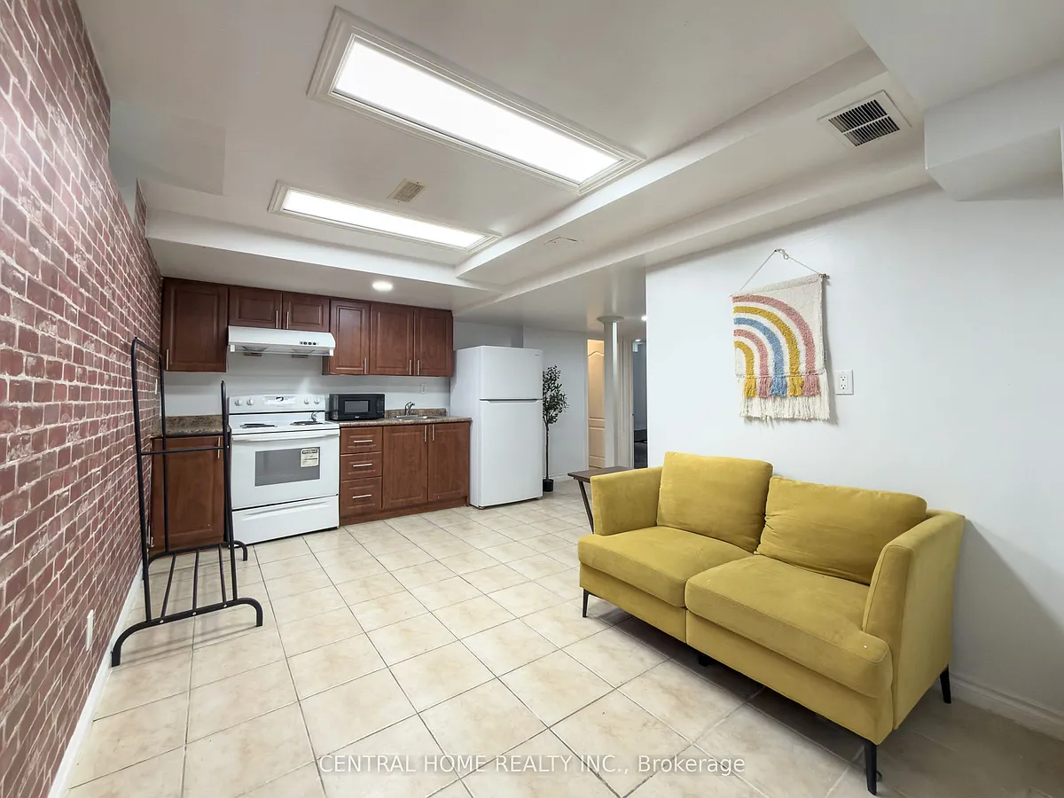 Building Photo - 25 Eastvale Dr #BASEMENT