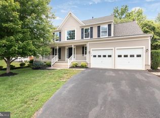 18 Boulder Dr, Stafford, VA 22554