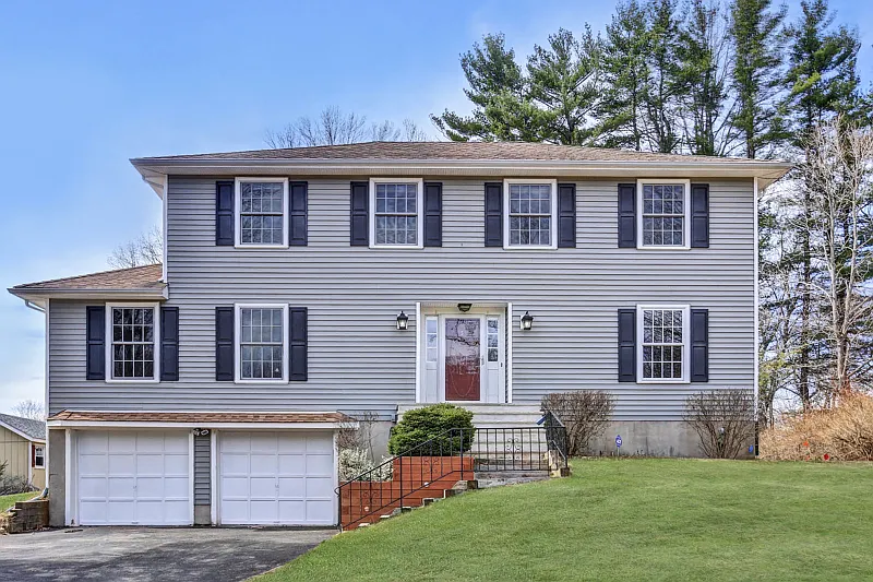 5 Spring Brook Dr photo 1