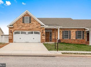 7 Stoners Cir, Littlestown, PA 17340