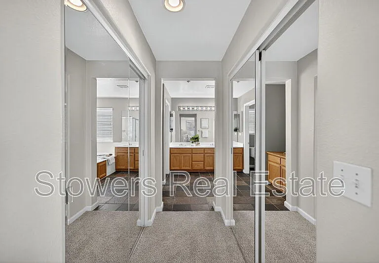 729 Copperfield Ct — Photo 19