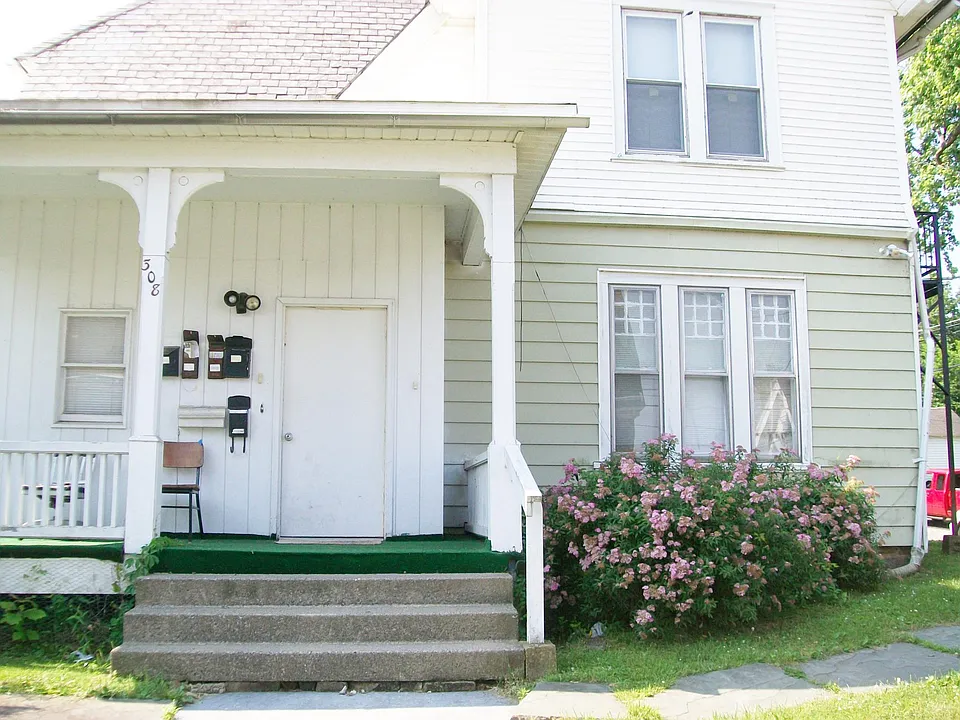 308 W Packer Ave #3