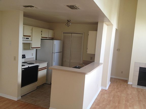 5th image of 6154 Westgate Dr APT 301