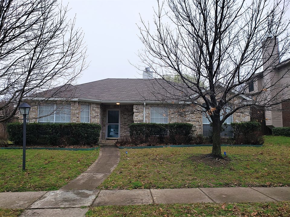 1st image of 10401 Castle Dr