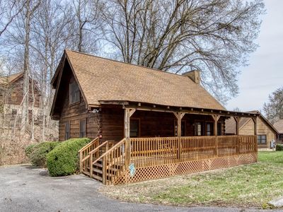 2914 Peregrine Way, Pigeon Forge, TN, 37863