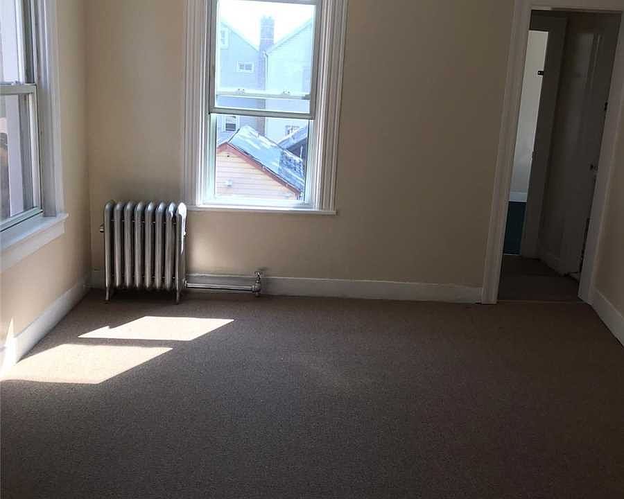 1st image of 10161 125th St