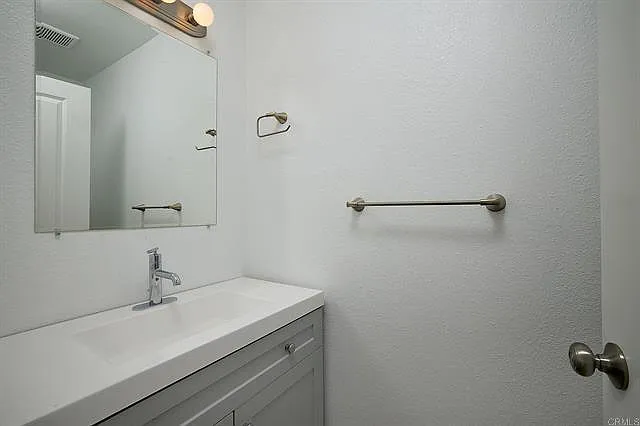 238 N Indiana Ave #A-B — Photo 10