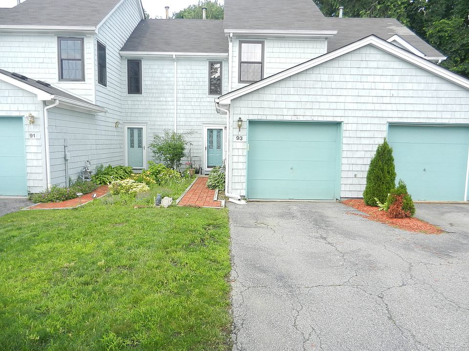 1st image of 93 Jonathan Dr #93