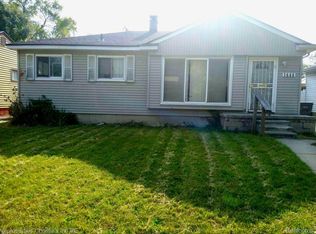 1444 Woodland Dr, Inkster, MI 48141