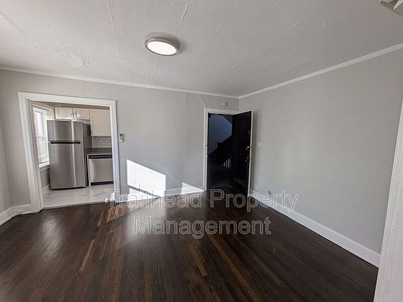 4th image of 1605 W 37th St Unit 7