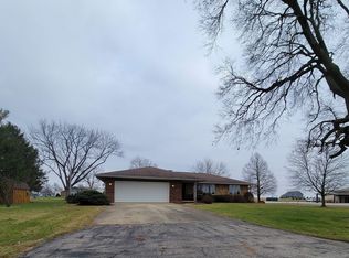 612 S Main Ave, Minier, IL 61759