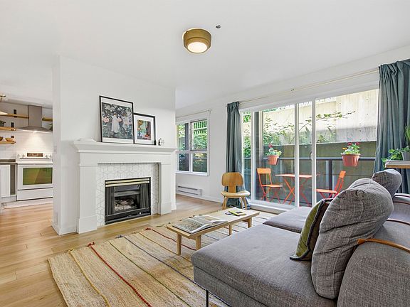 2nd image of 33165 2nd Ave #205