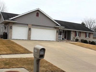 551 Barley Ridge Trl, Freeport, IL, 61032