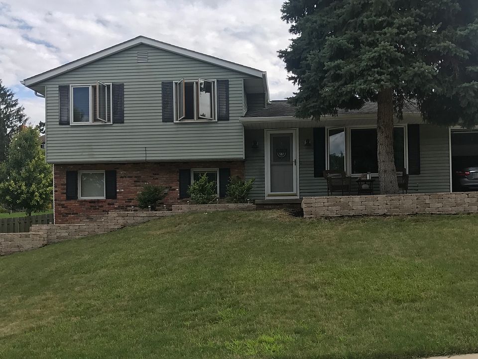 1st image of 9207 Munich Dr