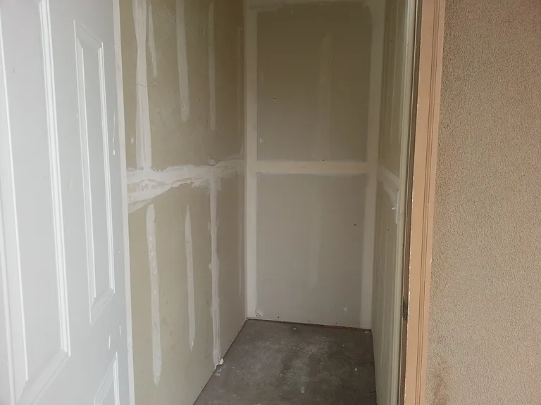 Additional storage off-deck