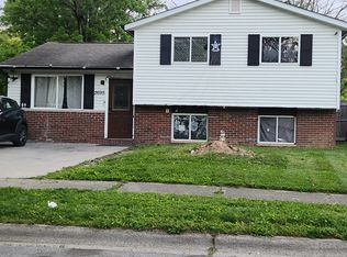 2695 Glenbriar St, Columbus, OH 43232