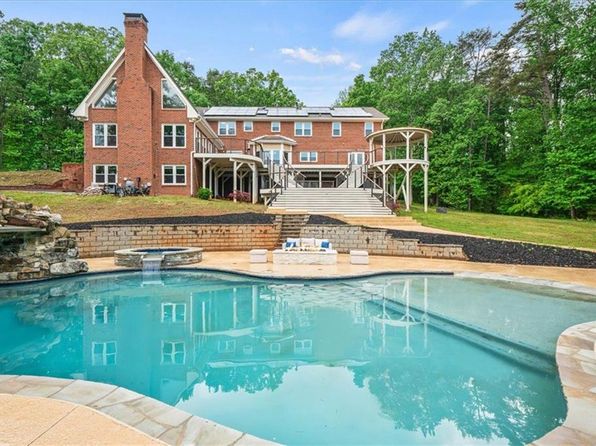 1212 Lee Whatley Dr, Lithonia, GA 30058