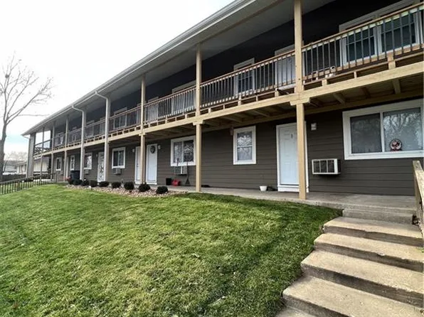 704 S Harrison St, Olathe, KS 66061