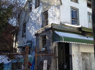 5556 Devon St, Philadelphia, PA 19138