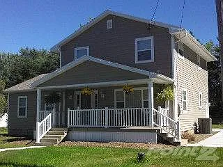 130 Pulaski St photo 1