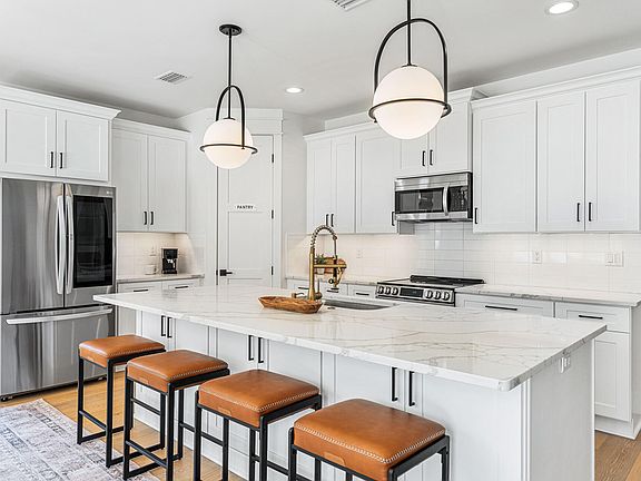 5th image of 1175 E Point Washington Rd