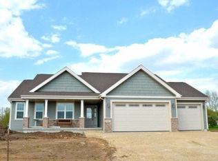 914 Rumley Run, Deforest, WI 53532
