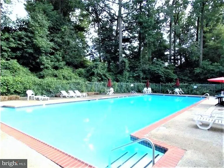 2 Glendale Rd #2 — Photo 8