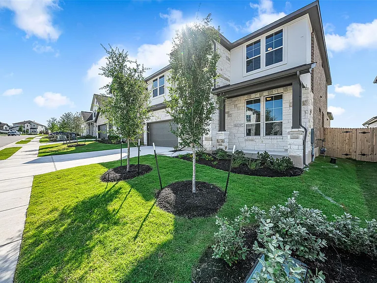 6812 Rounded Pebble Ln — Photo 2