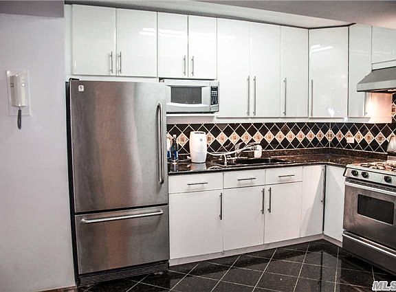 5th image of 13835 Elder Ave APT 17E