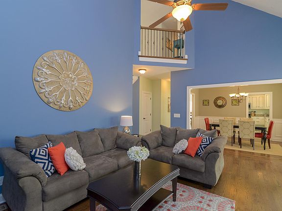 2nd image of 498 Williamsport Dr