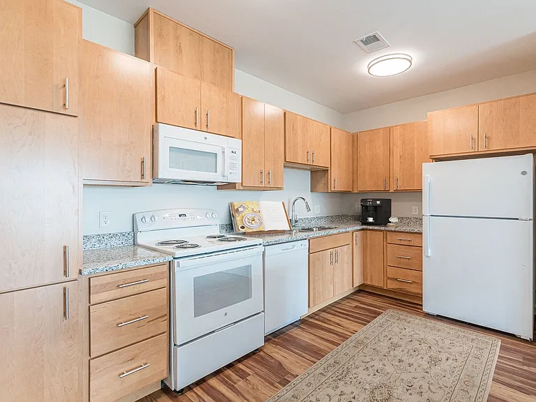 Briar Park 55+ Apartments — Photo 21