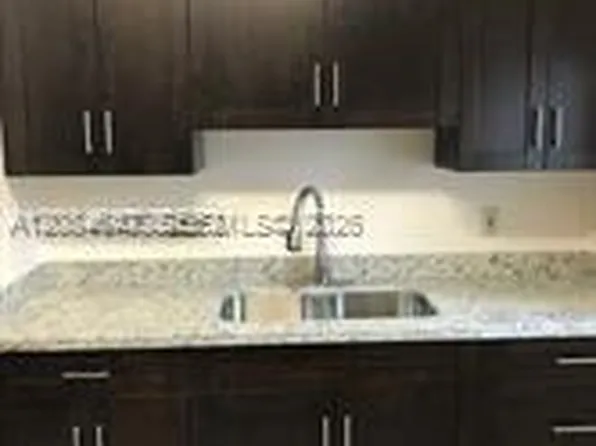 7820 W 29th Way APT 201, Hialeah, FL 33018