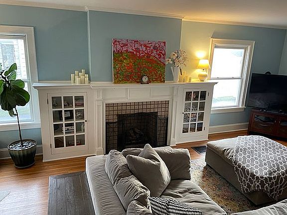 Living Room, gas fireplace