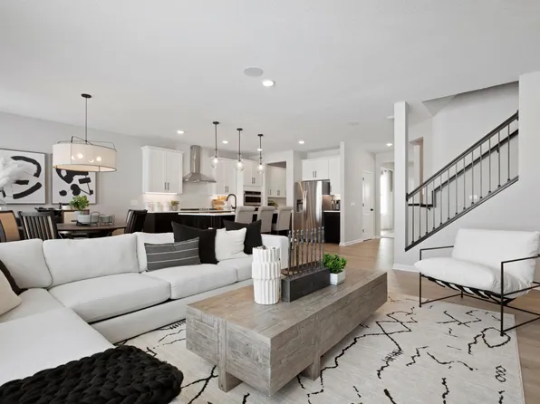 6304 Highland Hills Curv S #18S4YQ, Cottage Grove, MN 55016