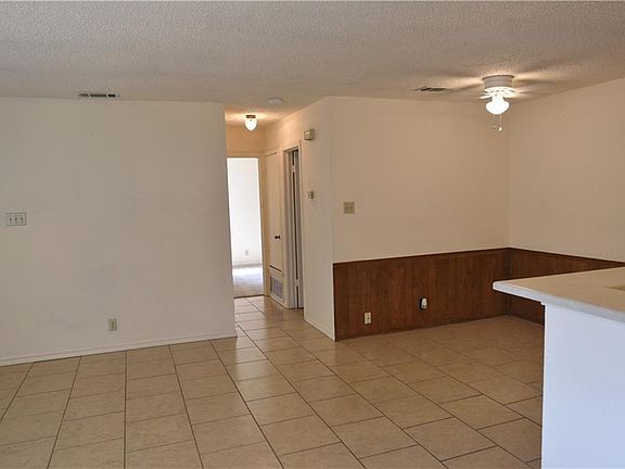 5th image of 11602 Rustic Rock Dr #B