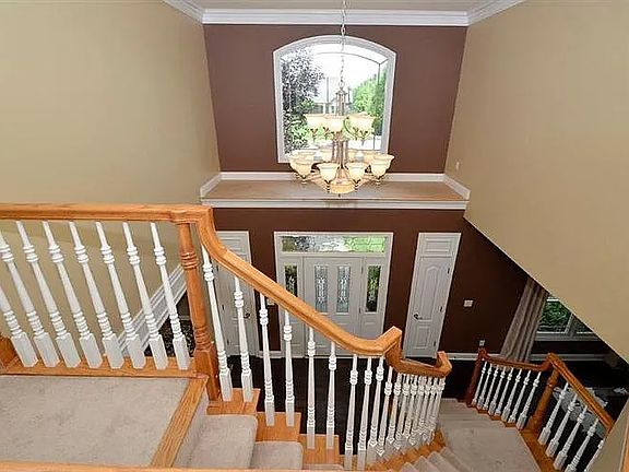3rd image of 4024 Village Ridge Dr