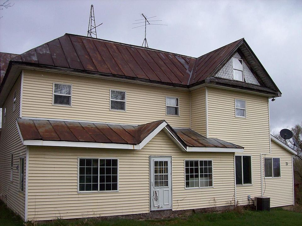 W6726 Puckaway Road, Markesan, WI 53946 MLS 1954580 Zillow