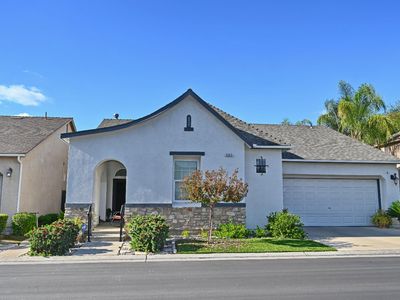 5553 N Plum Ln, Fresno, CA, 93711