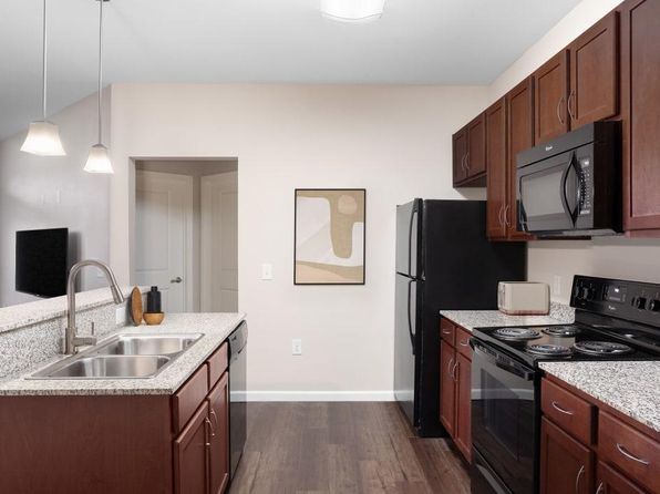 120 Cinema Dr APT 2310