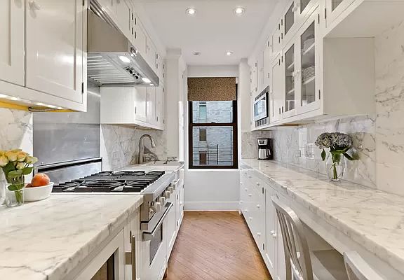 5th image of 670 W End Ave APT 15B