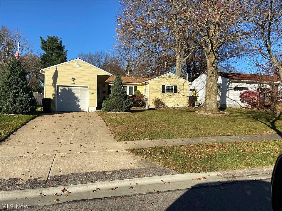 1st image of 2556 Windsor Ave