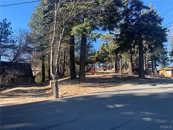 4th image of 33033 Spruce Dr