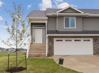 490 Anne Blvd, North Liberty, IA 52317