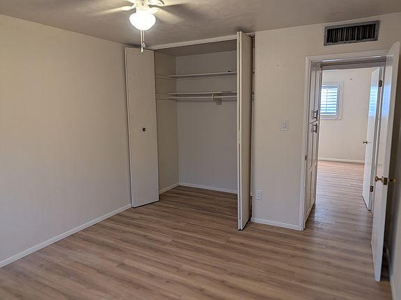 5th image of 7314 E Sheridan St