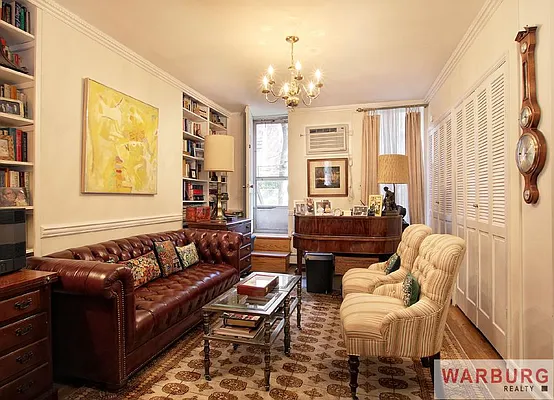 Sold by Warburg | media 11